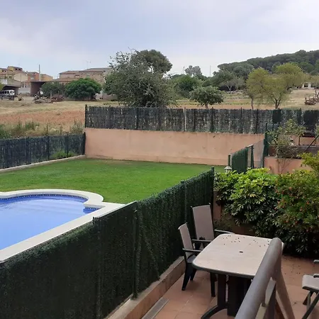 Playa En Costa Brava, Catalunya, Con Piscina *